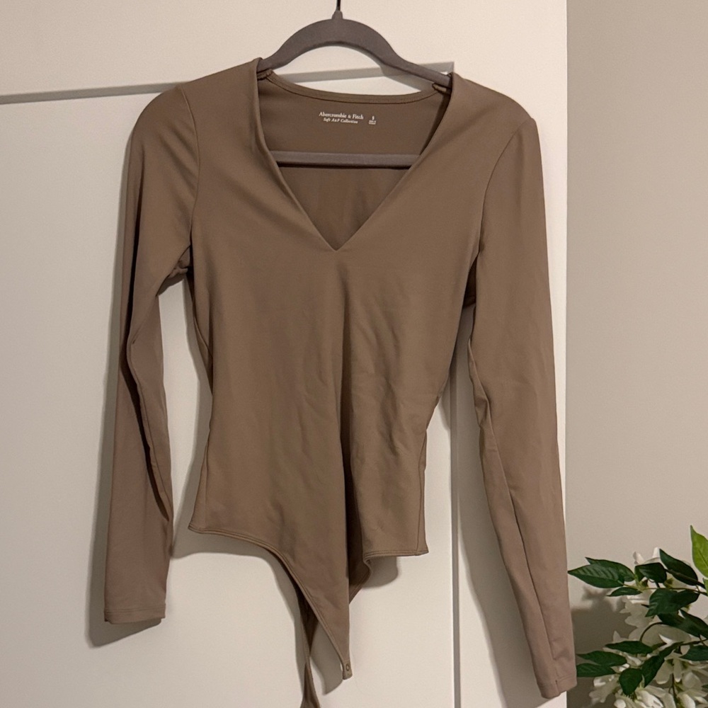 Abercrombie & Fitch tan soft matte bodysuit